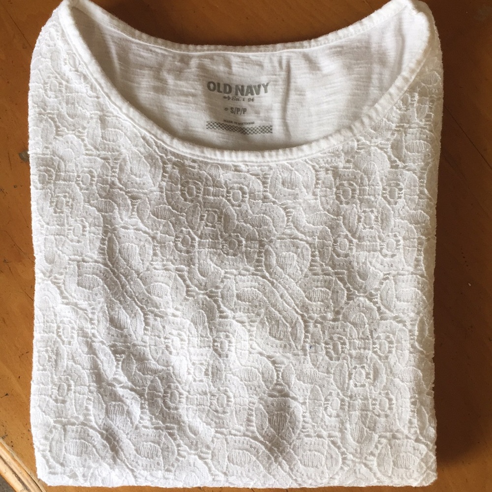 White tee